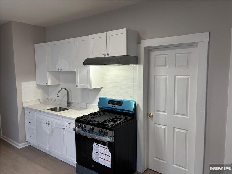 Photo - 220 Palisade Avenue Unit 1B