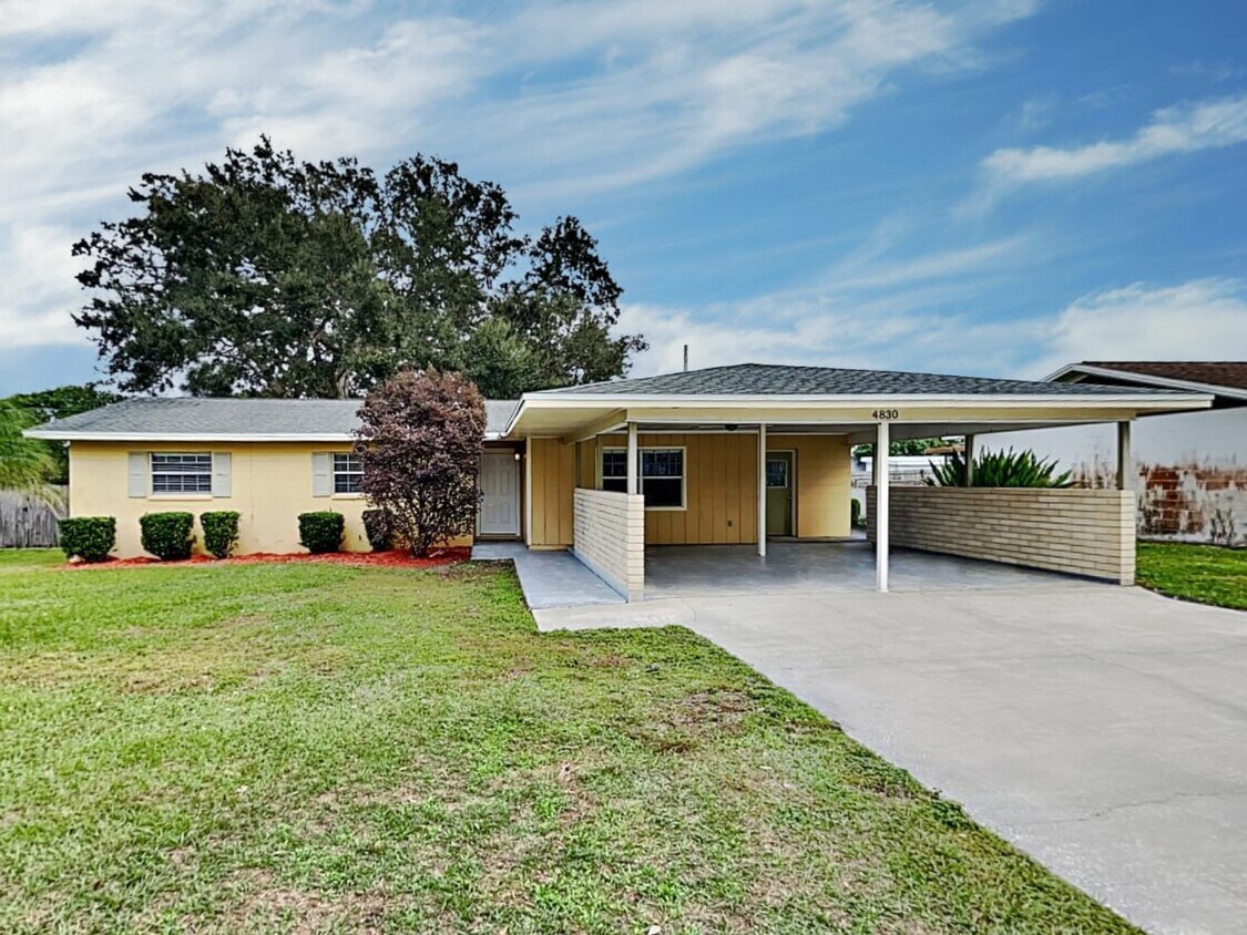 Foto principal - 4830 S Gachet Blvd