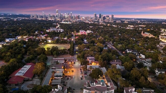 Foto del edificio - 2526 Durwood St