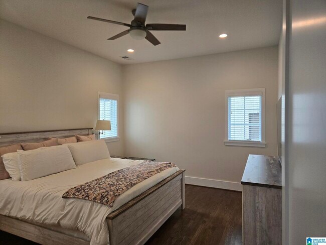 Foto del edificio - 3723 5th Ave S