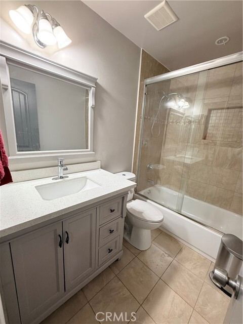 Foto del edificio - 16118 Montgomery Ave