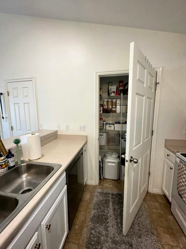 Foto del edificio - 1791 W 1200 S