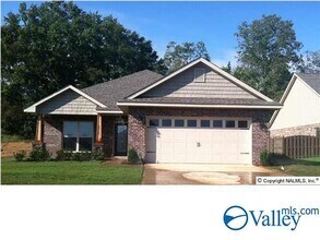 Building Photo - 2916 Pasture View Lane Southeast