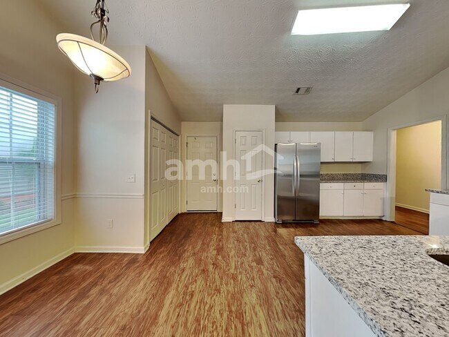 Foto del edificio - 2720 Kentshire Way