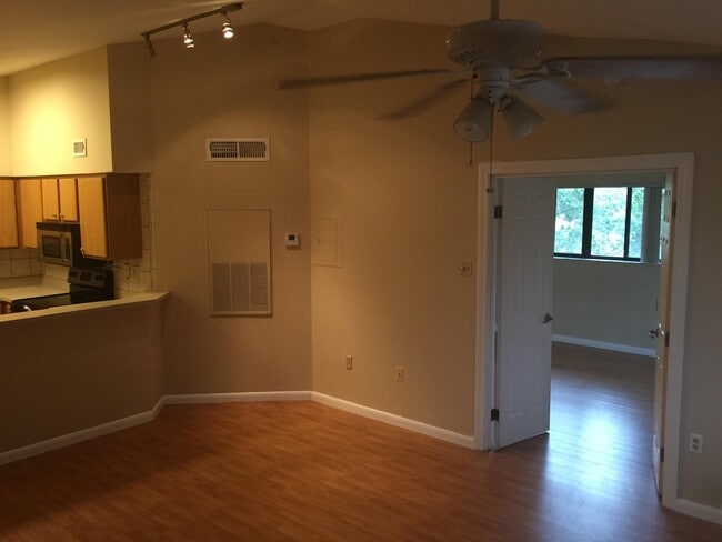 Foto del edificio - 2445 SW 18th Terrace