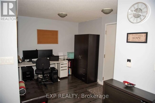 Building Photo - 3880-3880 Duke of York Blvd