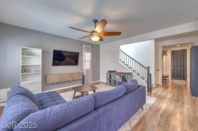 Building Photo - 10598 Cliff Lake St