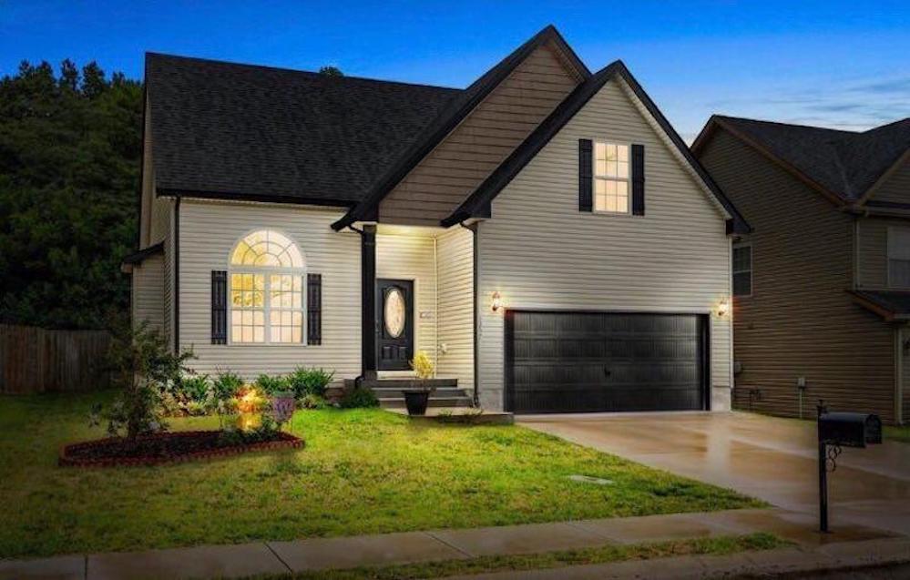 Foto principal - 1257 Eagle's View Dr