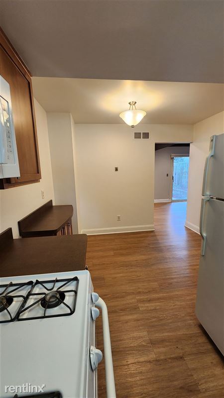 Foto del edificio - 3163 Burbank Dr
