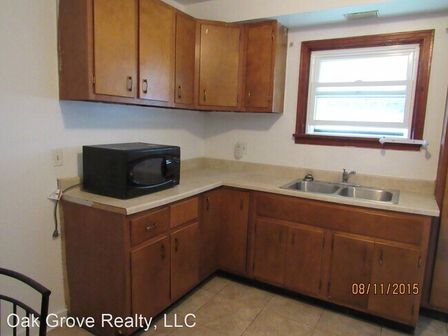 Foto del edificio - 5 br, 2 bath House - 1230 Oakland Ave