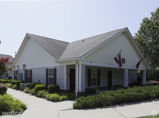 Building Photo - 100 Concord Chase Cir SW