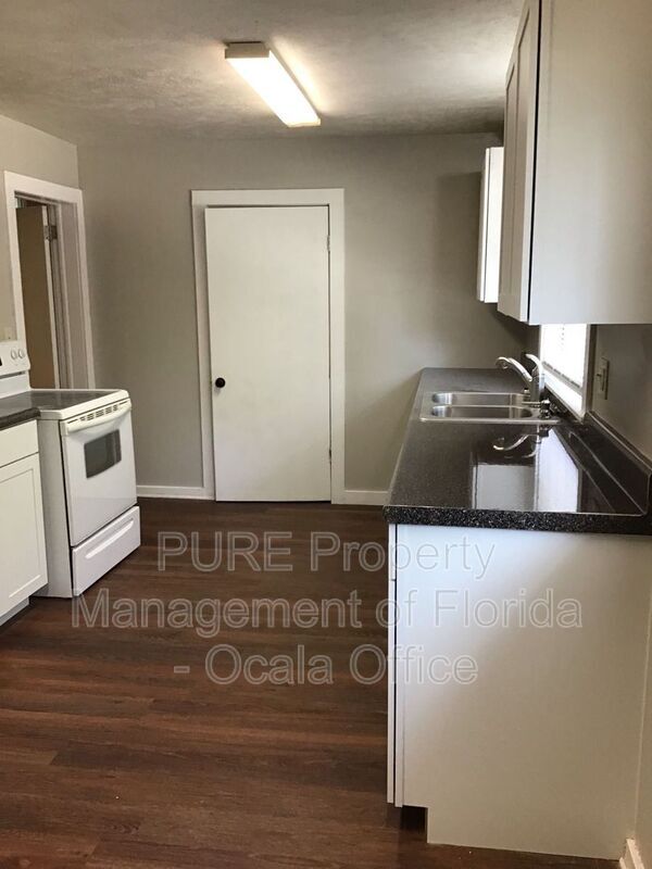 742 SE Sanchez Ave Unit B, Ocala, FL 34471 Condo for Rent in Ocala