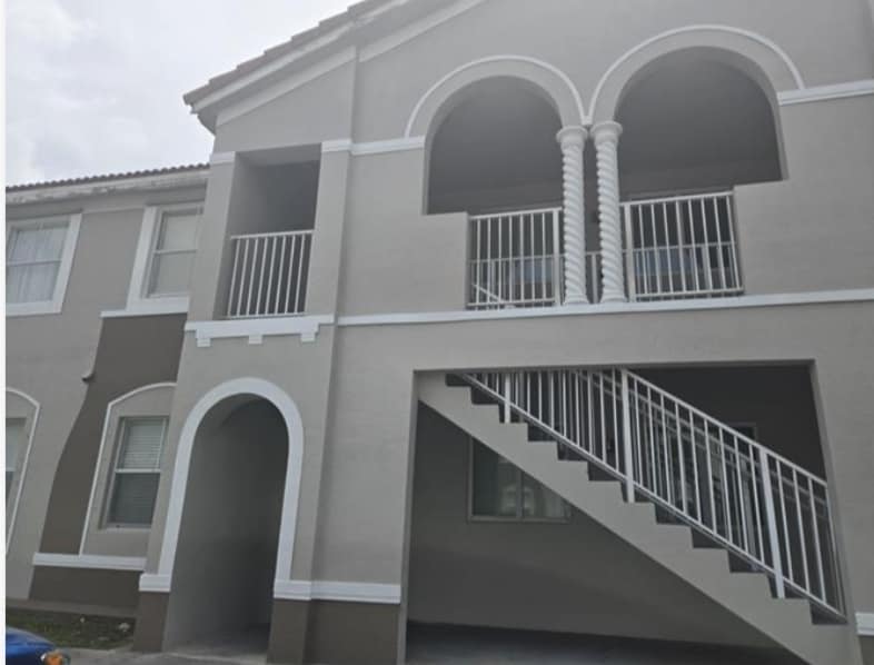 Foto principal - 17720 NW 67th Ave