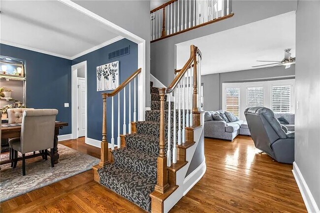 Foto del edificio - 1327 Huntington Dr