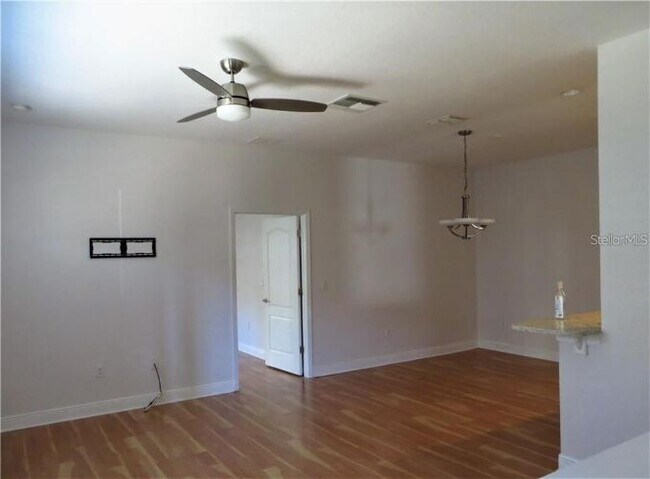 Building Photo - 13240 Fountainbleau Dr