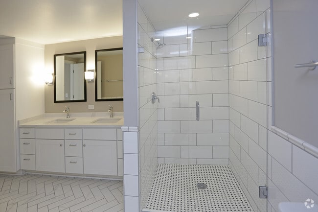 Interior Photo - The Beach Club Residences