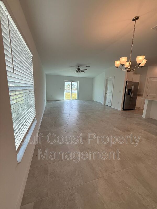 Foto del edificio - 3844 Treasure Oak Wy