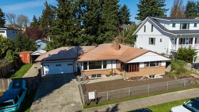 Photo - 540 N 83rd St House