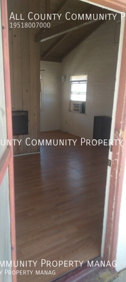 Building Photo - 1BED 1BATH APARTMENT FOR RENT IN TWENTYNIN...