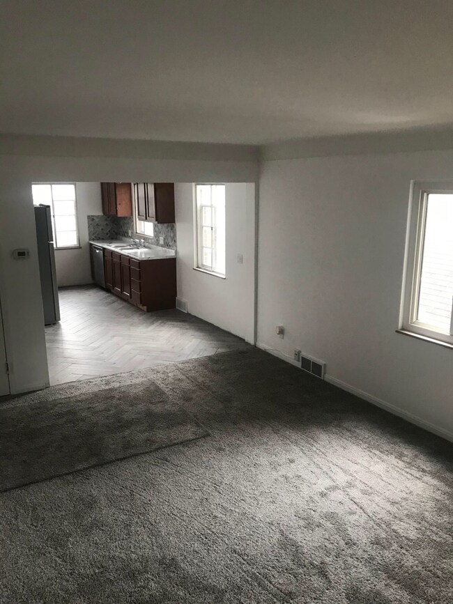 Building Photo - 3924 Seckinger Dr