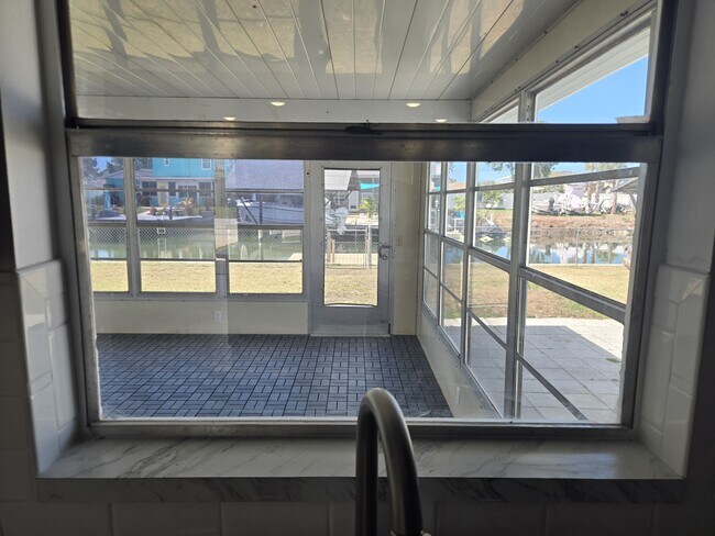 Foto del edificio - 13311 Susan Dr