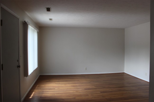 Photo - 1300 Brimfield Dr