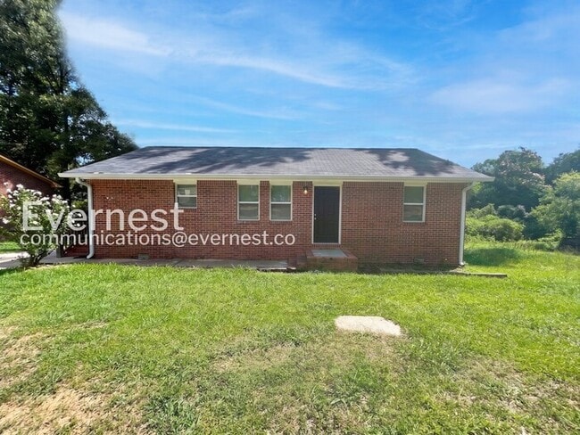 Building Photo - 715 W Creek Cir
