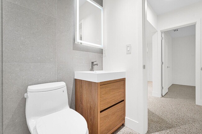 Foto del edificio - 341 NW 43rd St