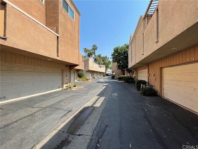 Building Photo - 2953 Pembroke Ct