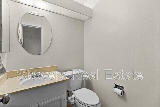 Foto del edificio - 433 Garden Creek Pl