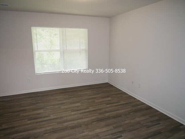 Building Photo - 2411 Whirlwind Ln