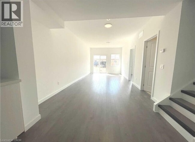 Building Photo - 351 Chaffey St