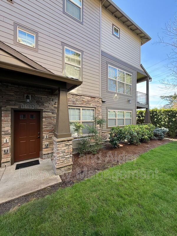 Photo - 8758 NE Delamere Way