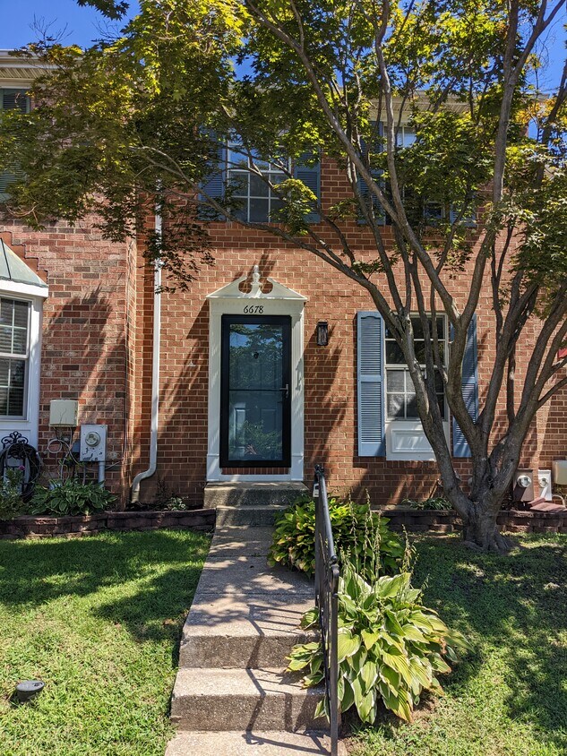 6678 Ducketts Ln, Elkridge, MD 21075 Townhome Rentals in Elkridge MD