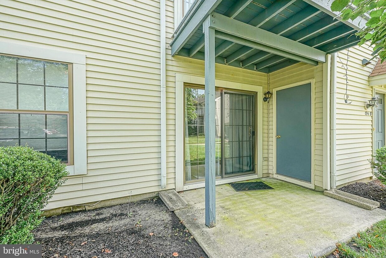 193 Collin Ct, Mount Laurel Township, NJ 08054 Room for Rent in Mount