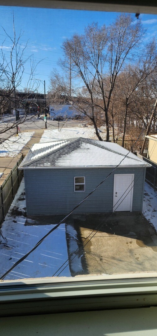 Foto del edificio - 7556 S Kenwood Ave