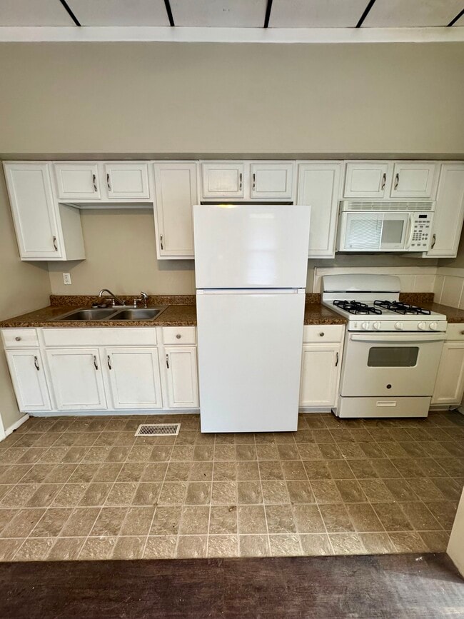 Foto del edificio - 737 17th St