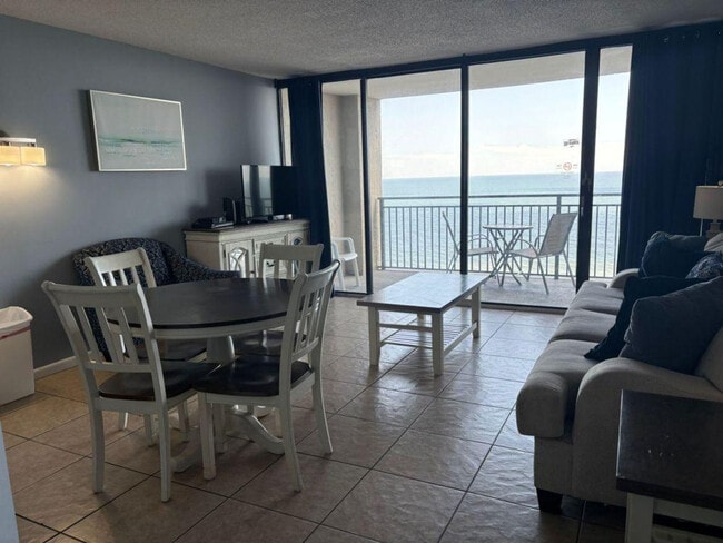 Foto del edificio - 5556 N Ocean Blvd