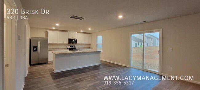 Foto del edificio - 320 Brisk Dr