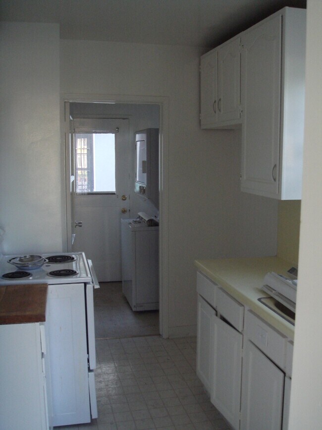 Foto del edificio - 1334 N Brand Blvd