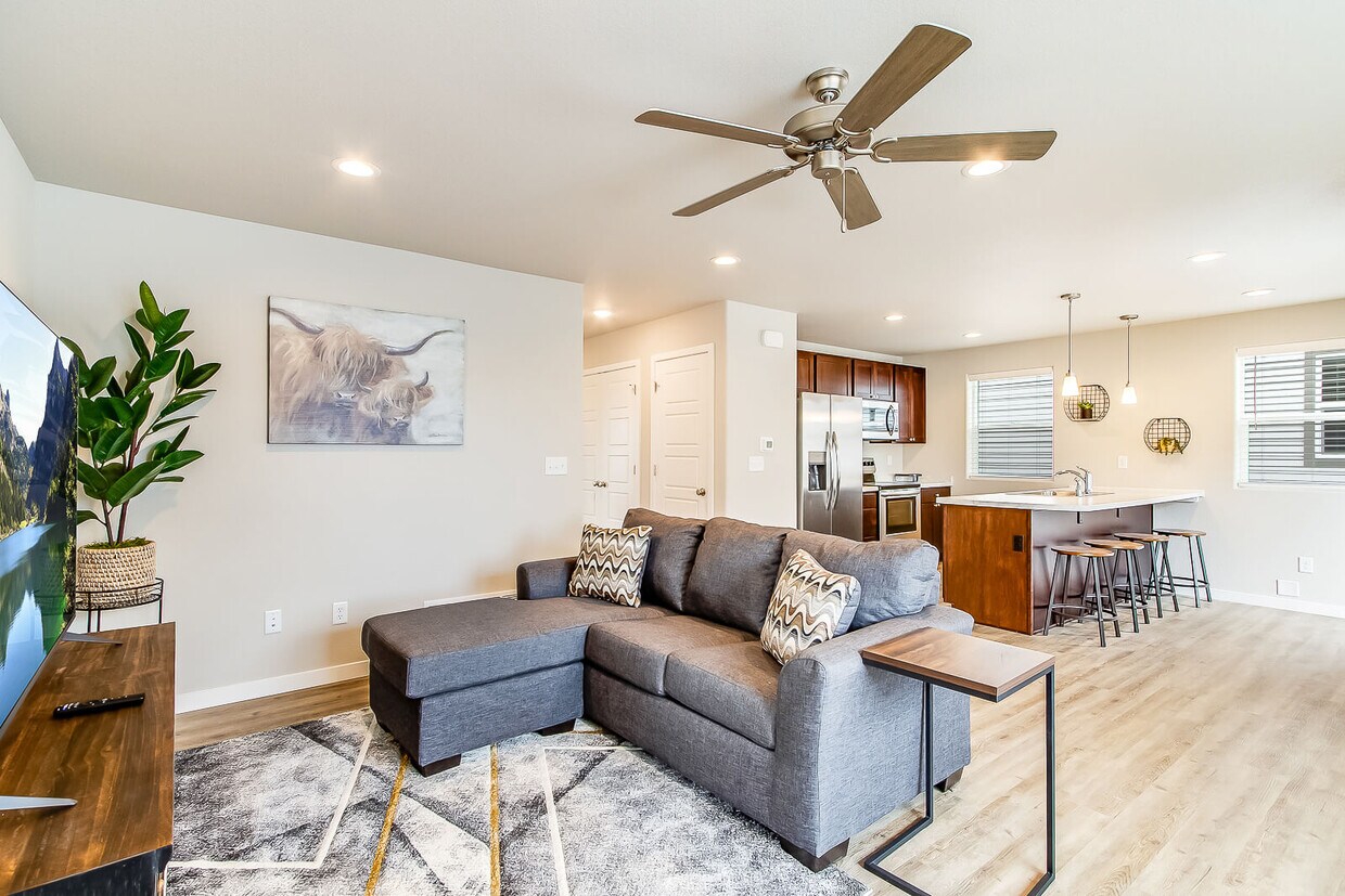Foto principal - 1348 Howling Moon Way