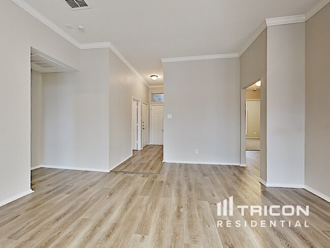 Building Photo - 700 Troxell Boulevard Rhome TX