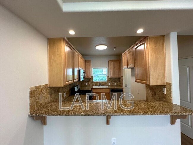 Foto del edificio - 12217 Moorpark St