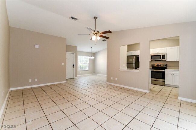 Foto del edificio - 15478 Spring Line Ln