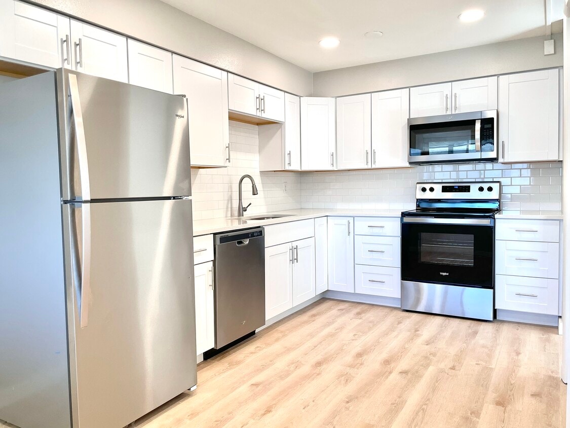 314 W Center St Unit 105, Bountiful, UT 84010 Condo for Rent in