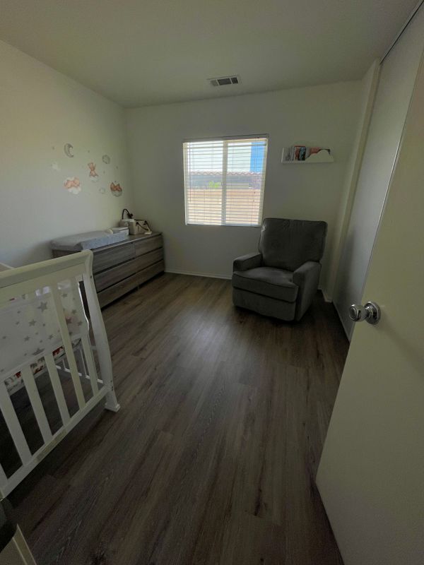 Foto del edificio - 45118 Parkview Ln