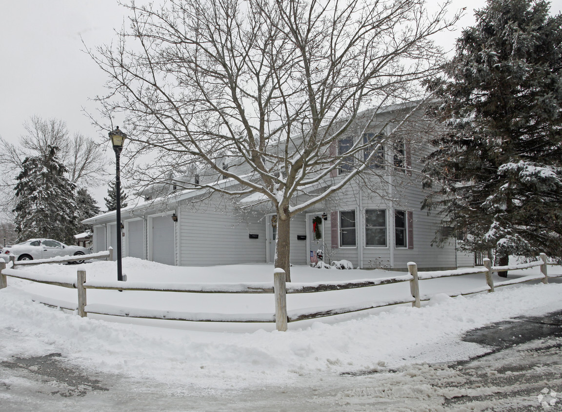 Building Photo - Westwood Ridge Apartments