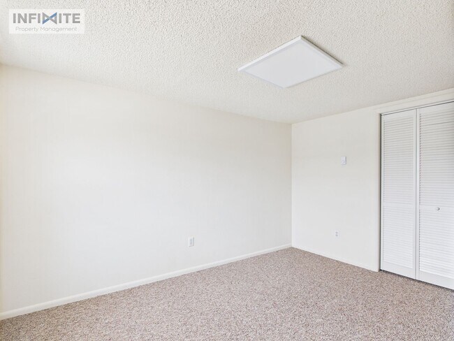 Foto del edificio - Spacious 3-Bedroom Home