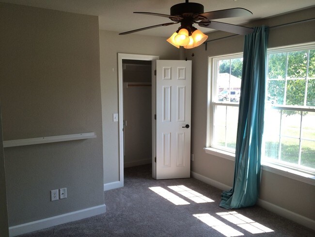 Foto del edificio - 3 br, 2 bath House - 771 Harvest Street