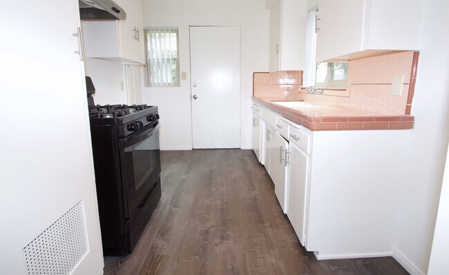 Foto del edificio - Centrally located 1 Bedroom 1 Bath Apartment Near SDSU & Talmadge!